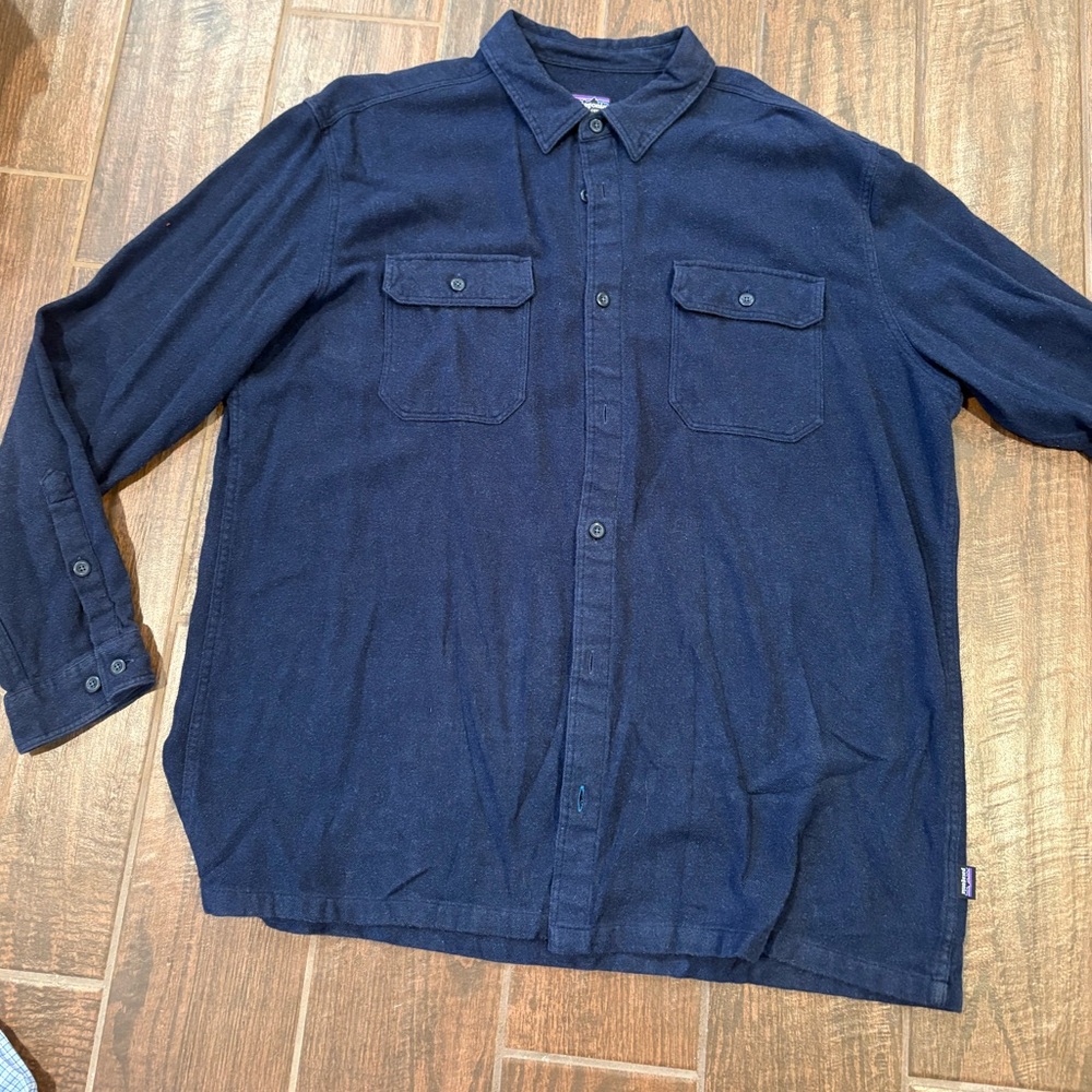 Patagonia navy Organic Cotton Shirt size xxl